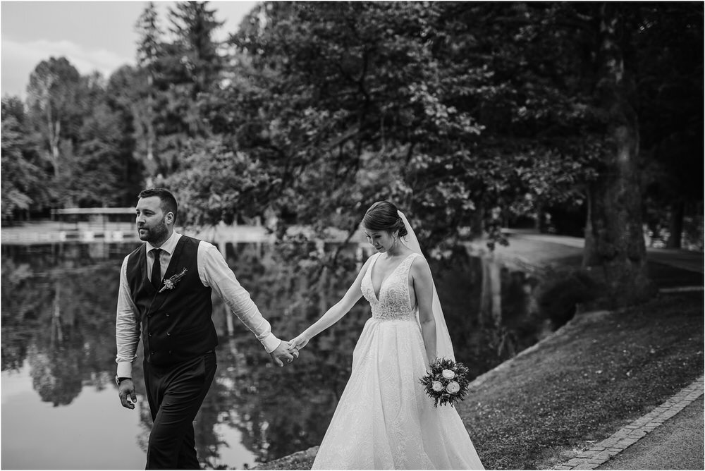 brdo kranj strmol castle wedding poroka slovenia slovenija grad outdoor porocni fotograf photographer destination 0072.jpg