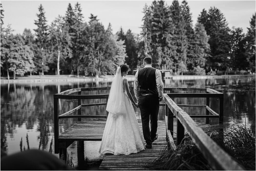 brdo kranj strmol castle wedding poroka slovenia slovenija grad outdoor porocni fotograf photographer destination 0073.jpg