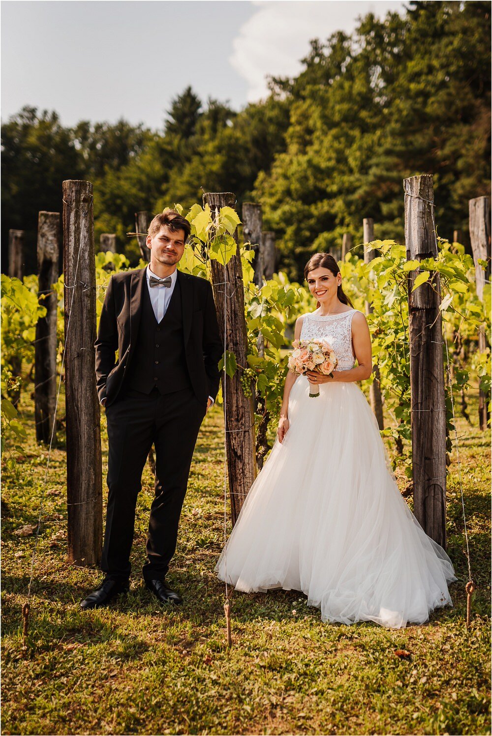 elegantna poroka fotograf fotografiranje naravno romanticno sprosceno pristno porocni obala primorska kras bled poroka 0076.jpg