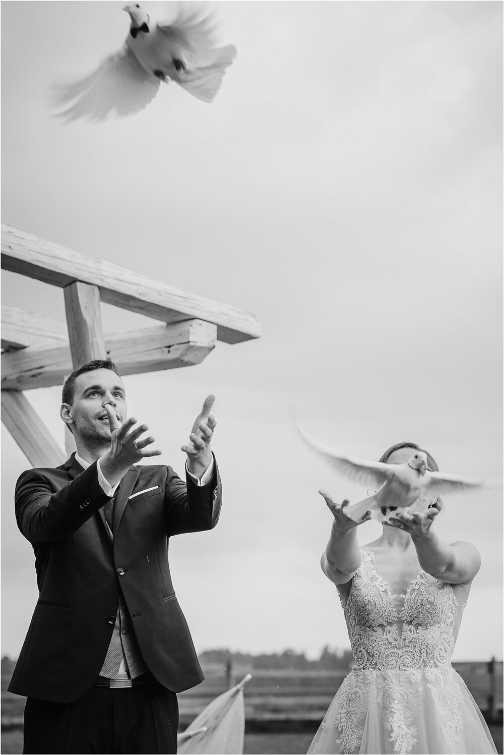 best of wedding photography 2019 photographer italy ireland tuscany santorini greece spain barcelona lake como chateux scotland destination wedding 0104.jpg