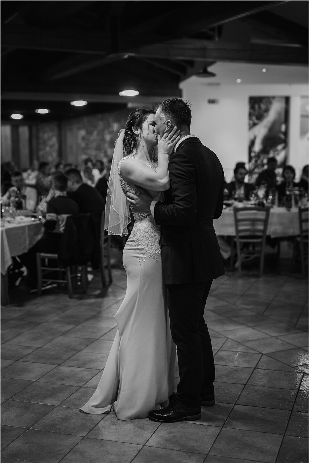 best of wedding photography 2019 photographer italy ireland tuscany santorini greece spain barcelona lake como chateux scotland destination wedding 0112.jpg