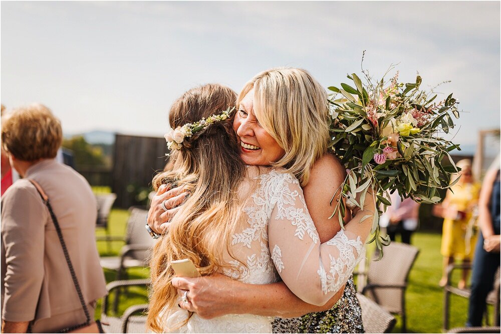 trippelgut austria oesterreich hochzeit poroka porocni fotograf fotograf hochzeitsfotograf nika grega weingut heiraten kaernten wedding photographer slovenia 0050.jpg