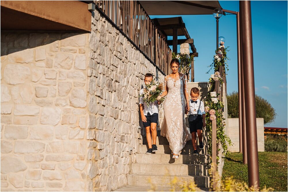 tri lucke poroka wedding porocni fotograf nika grega kodarinov mlin brdo goriska brda gredic elegantna poroka lake bled 0076.jpg