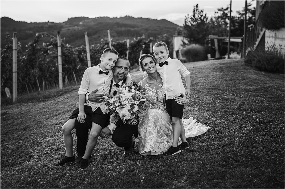 tri lucke poroka wedding porocni fotograf nika grega kodarinov mlin brdo goriska brda gredic elegantna poroka lake bled 0113.jpg