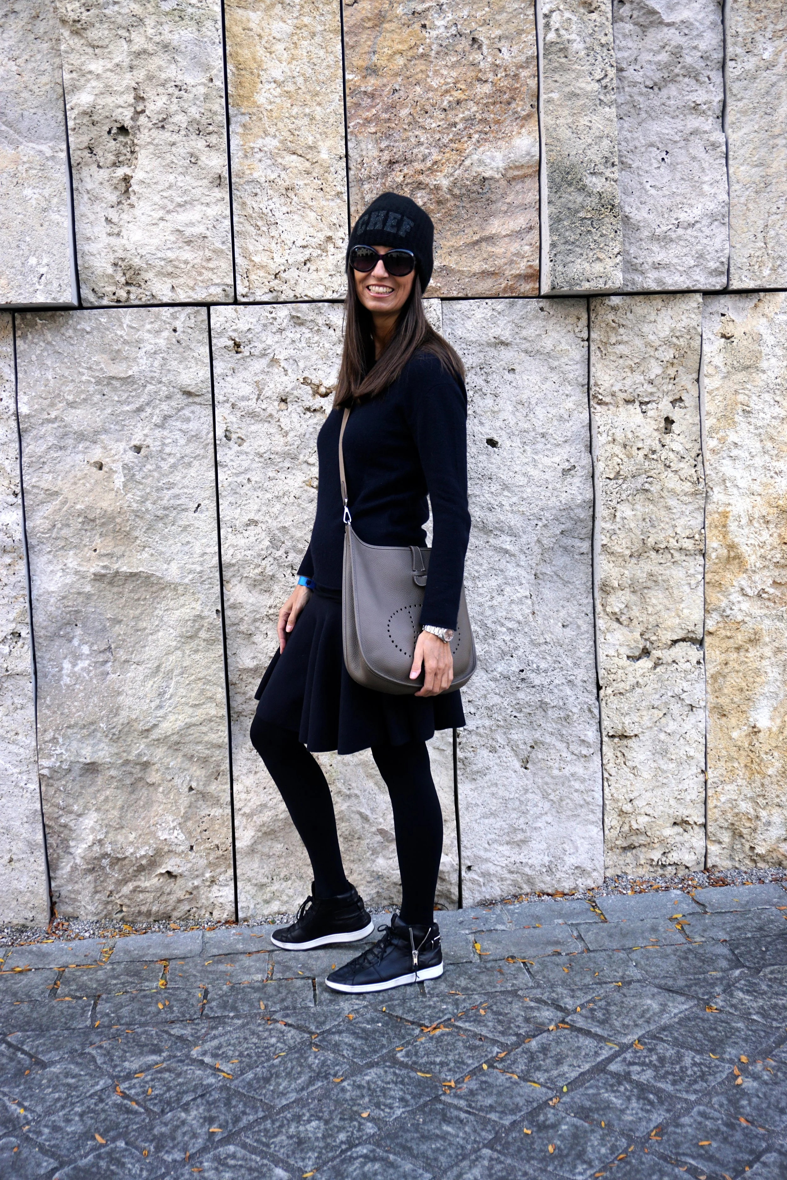 Schuhe: Burberry, Rock: P.A.R.O.S.H., Pullover: Lodenfreykb