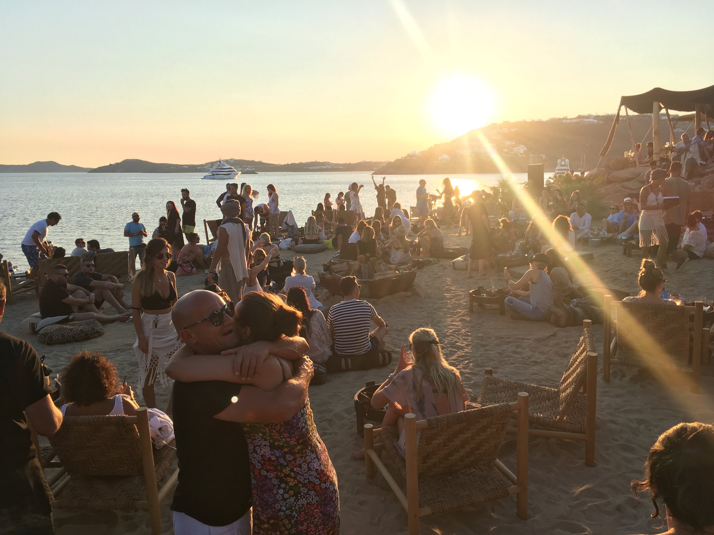 BeFifty Beate Finken Blog für Frauen über 40 und über 50 Reisetipps Mykonos Scorpios Beach Club Tipps Mykonos