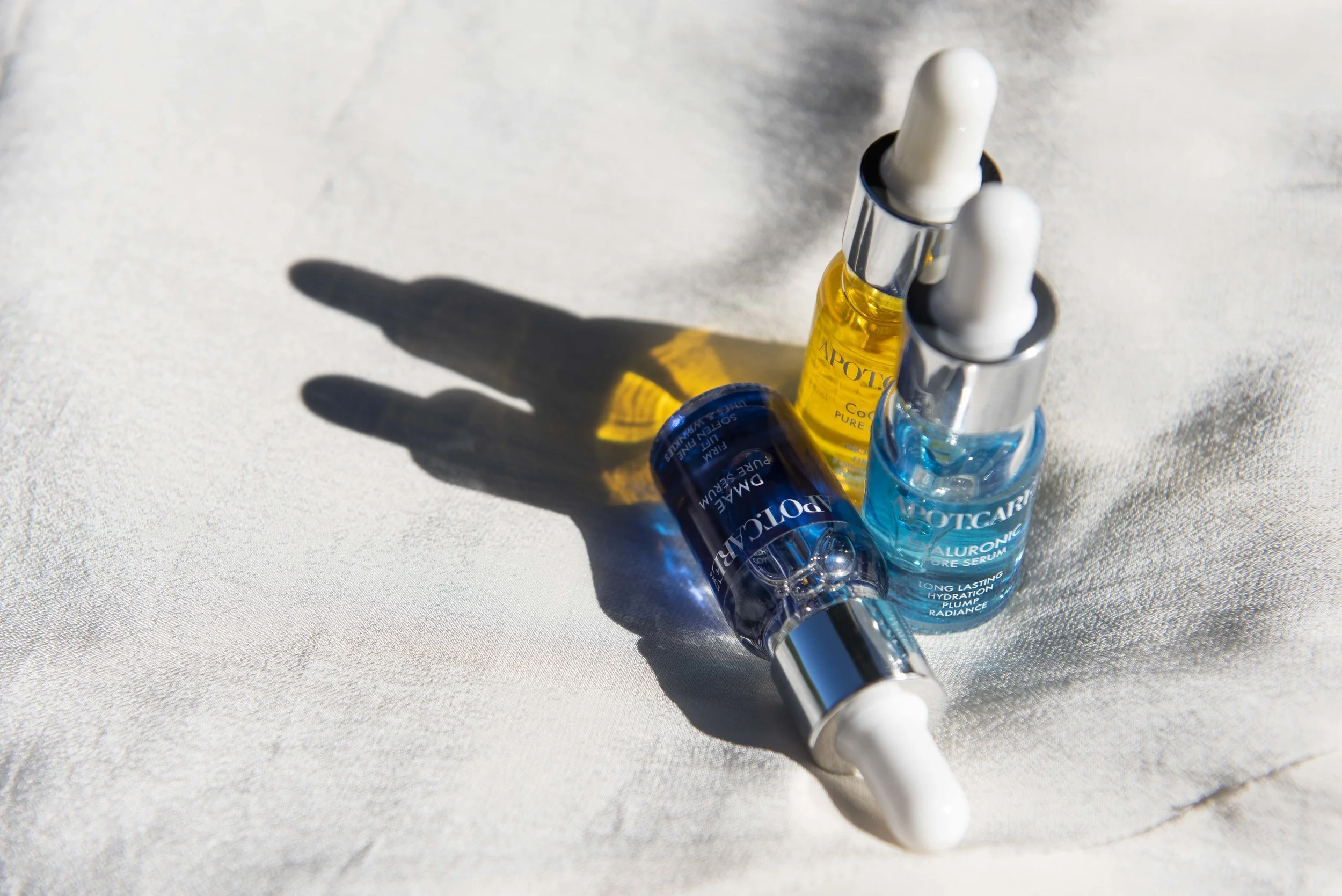 Pflege von APOT-CARE Test einer ü40 und ü50 Bloggerin Seren für erfahrene und ältere Haut. Hyaluron Serum BeFifty Blog für Frauen über 40 und über 50 Beate Finken