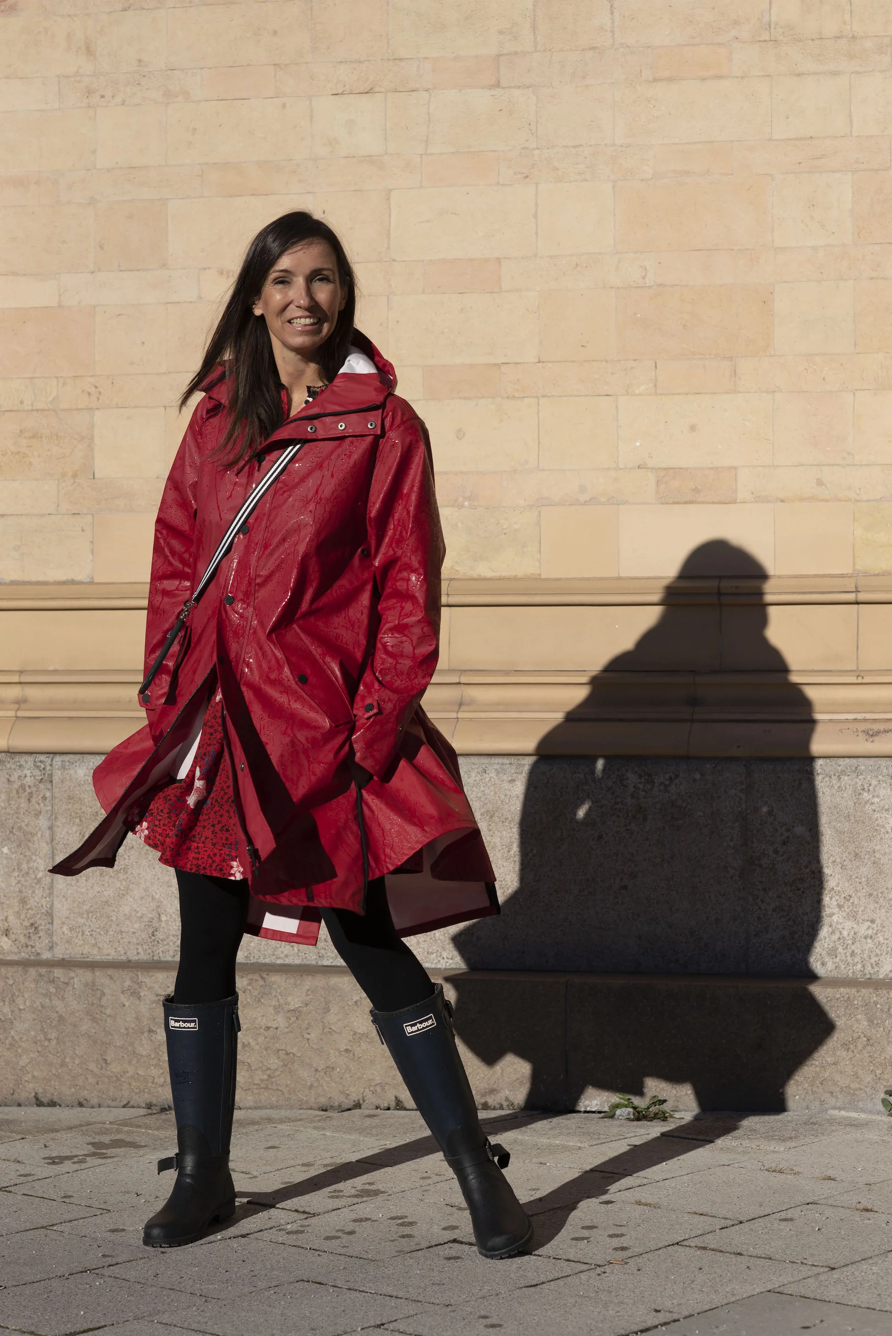 Die schönsten Looks für Wintertage Item M6 Strumpfhose Cosy Winter Tights Kompression Regenmantel nachhaltig von Maium Stiefel Barbour Kleid Zadig Voltair RUTI PENSEE Handyhülle REF / Ring my Bell Phone Hangings BeFifty Beate Finken Blog für Frauen über 40 und ab 50 Fashionblogger