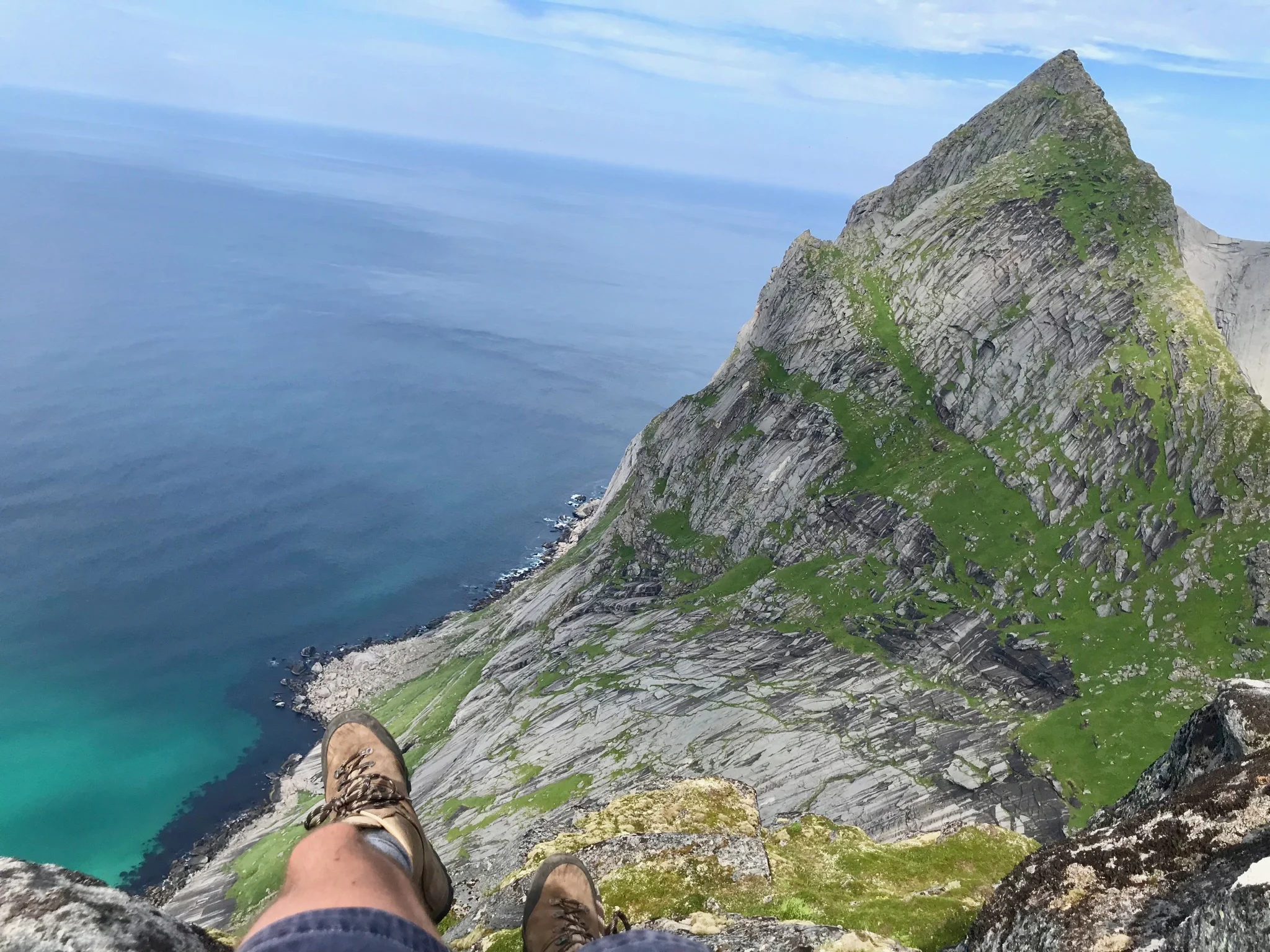 Ein Naturerlebnis mit dem ganz besonderen Kick: Helvetestinden und Bunesstranda
