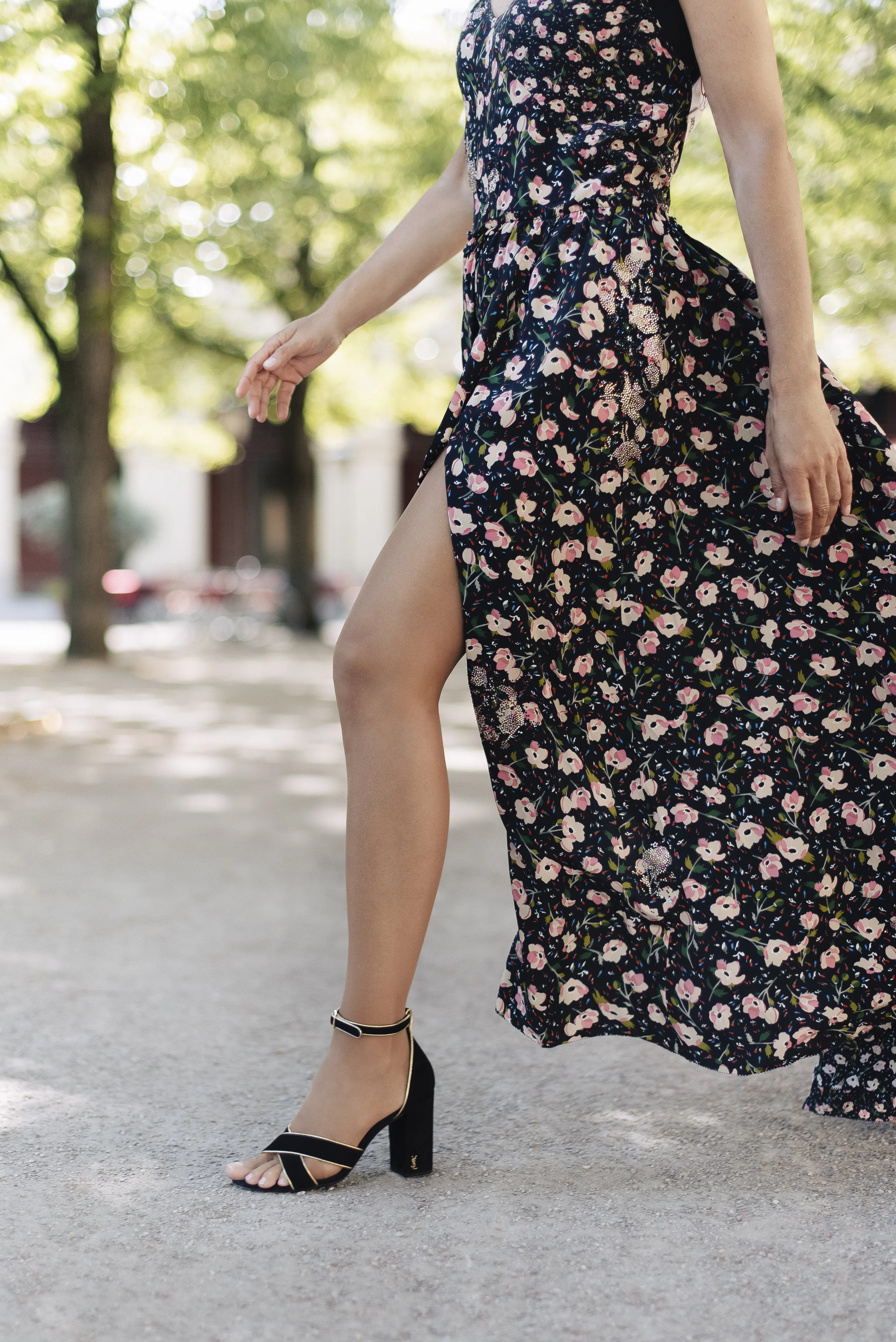 Kompressionstrümpfe im Sommer - Leicht und schlanke Beine im Sommer mit den richtigen Strümpfen. Beate Finken Bloggerin Ü50 Der Schutz gegen Krampfadern und Besenreiser. ITEM M6 Kompressionsstrumpf. Nie wieder geschwollenen und schwere Beine.