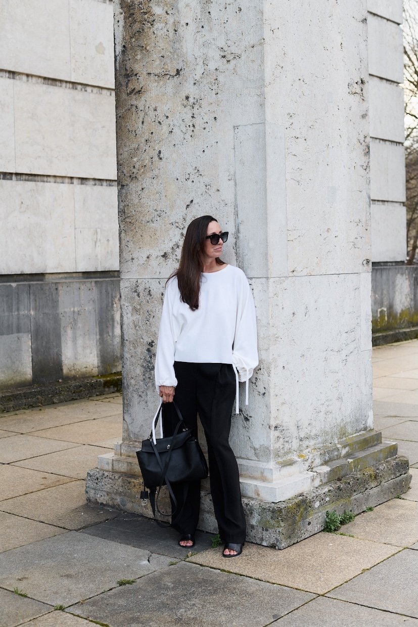 Minimalist Outfit, Business Look Damen, Schwarz-Weiß Styling