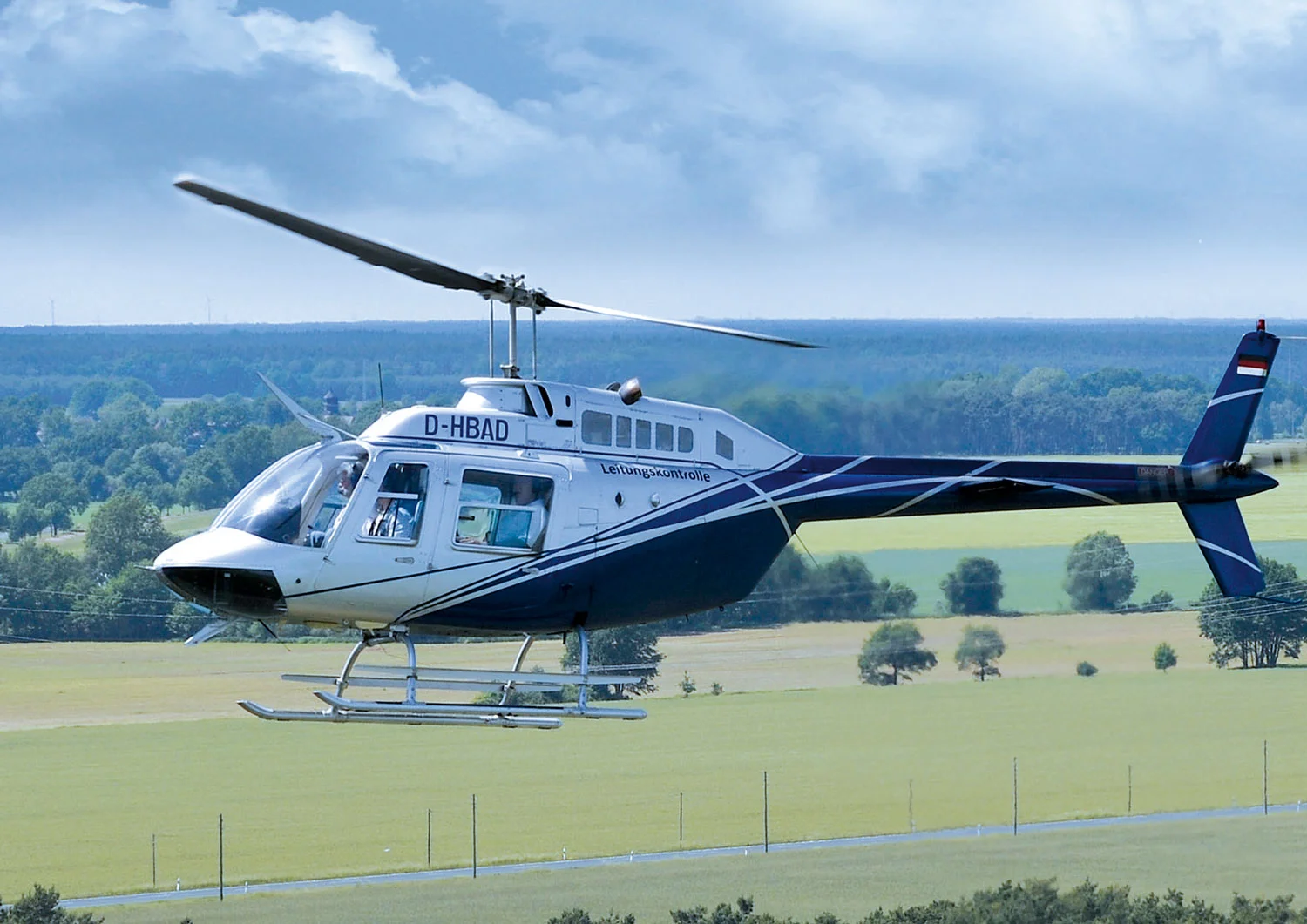 Bell 206.jpg