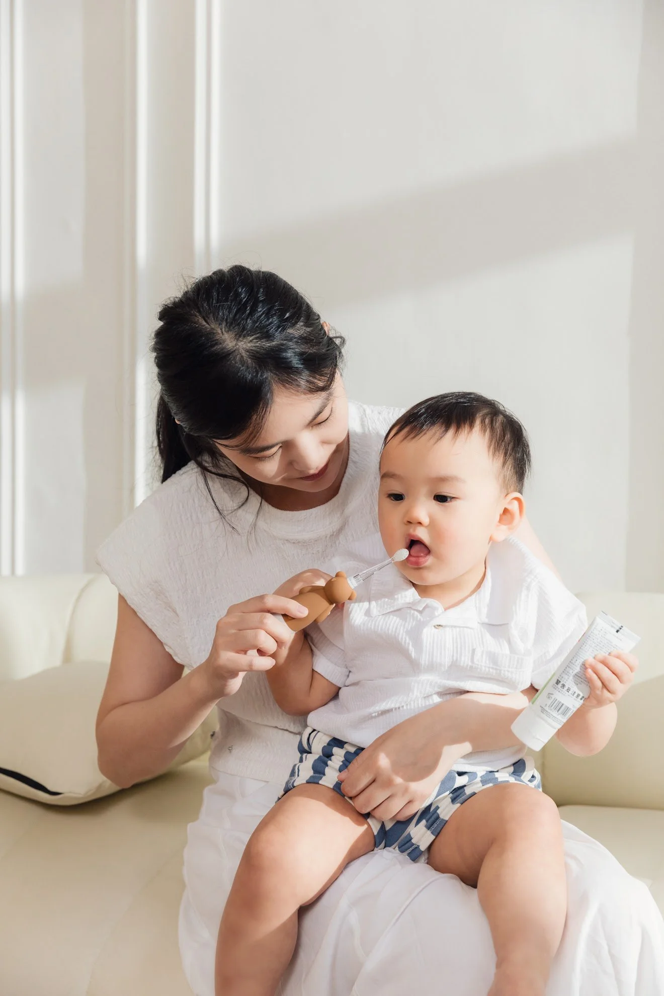 幫孩子找到適合的牙刷，讓刷牙變成一件開心事♡兒童牙刷推薦！