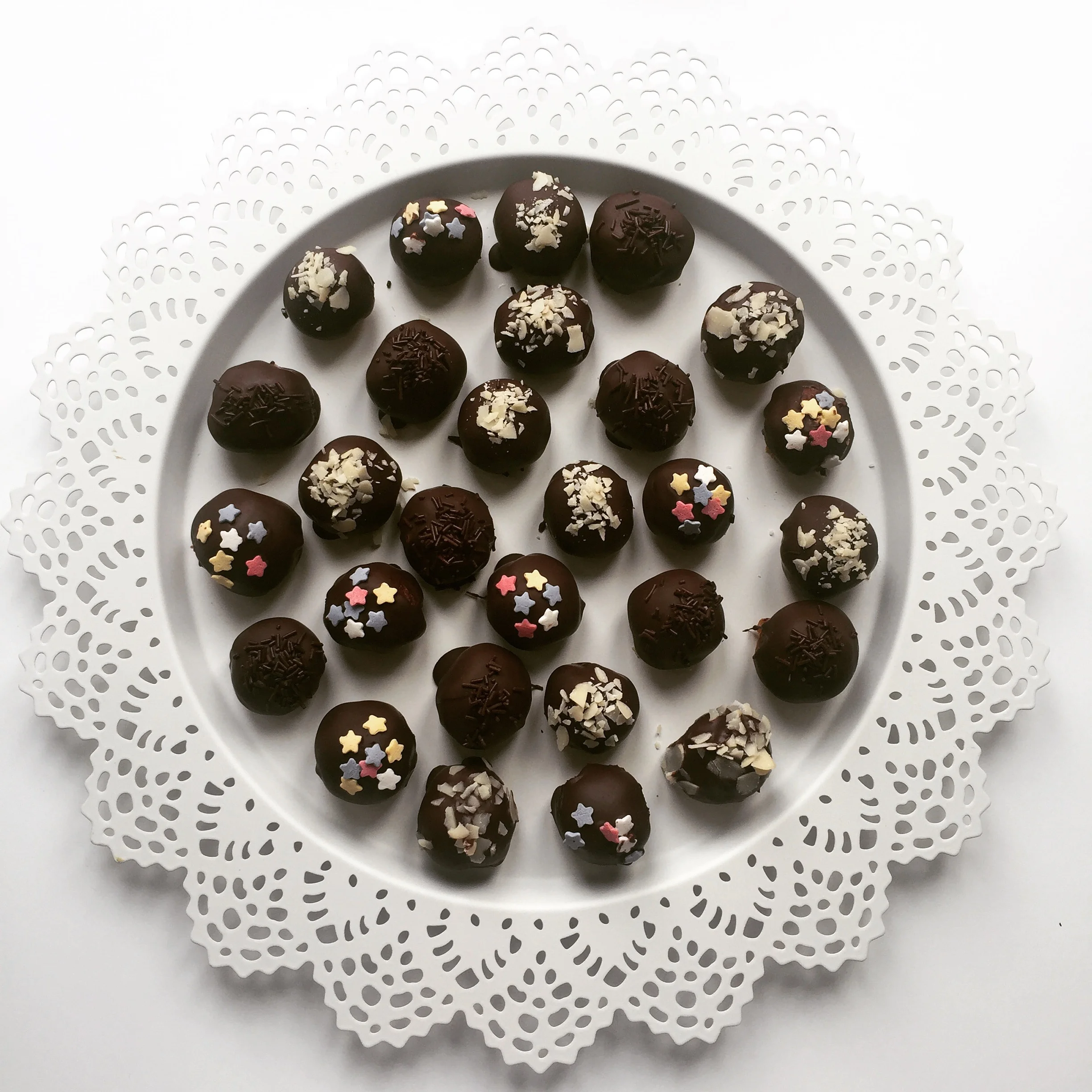 Slatke porodične praznične pripreme iliti Matijine čoko bombice