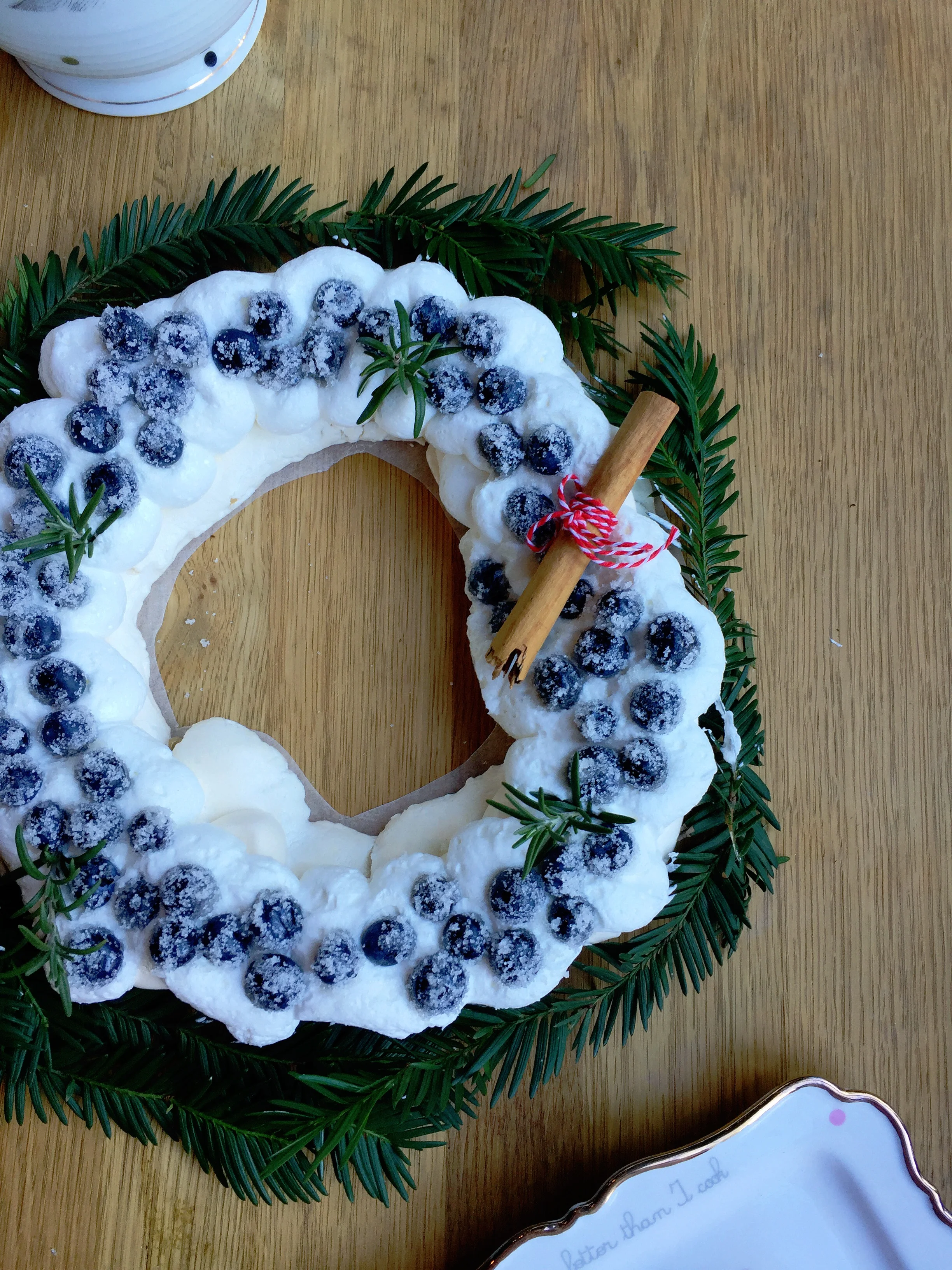 Sv. Nikola, devojačka slava iliti Praznična pavlova