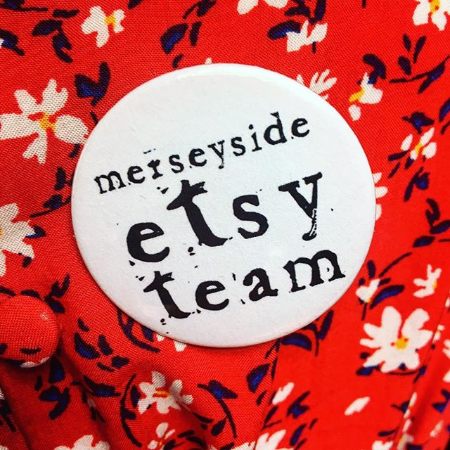 Off to the @merseyetsyteam meet up today! So nice to have a break from staring at my mac 💻 and talk to actually lovely people 👯♀️ (instead of my cats!) it’s also really useful too! #merseyetsyteam