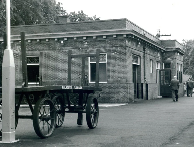 Station Train Loading Side, 1954 (1)