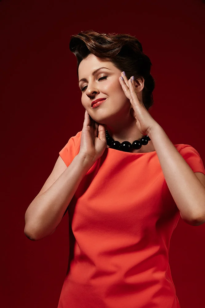   Photographer:  &nbsp;Eugeniy Kuznetsov   Muah:  &nbsp;Taisiya Shuyskaya   Assistant to muah:  &nbsp;Anastasia Rada   Style:  &nbsp;Gala Borzova    Фотограф: Евгений Кузнецов Muah: Таисия Шуйская Ассистент: Анастасия Рада Стилист: Гала Борзова  