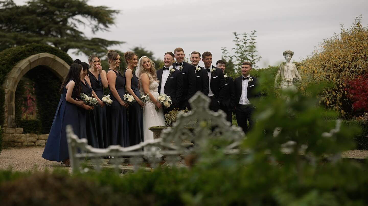 Group Photos in the serene Allerton Castle Gardens 😍

#yorkshireweddingvideographer #leedsweddingvideographer #yorkweddingvideographer #harrogateweddingvideographer #allertoncastle #allertoncastlewedding #allertoncastleweddingvideographer #allertonc