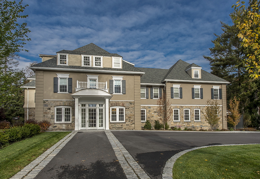 Chestnut_Hill_Center1.jpg