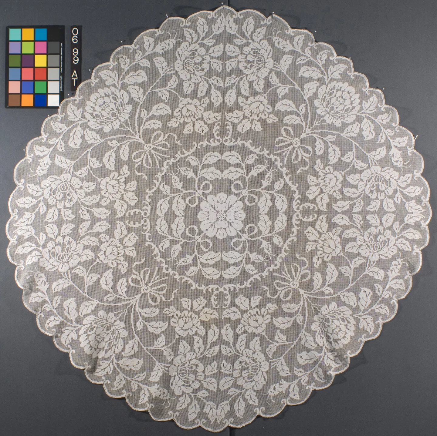 06-99 Lace Tablecloth.jpg