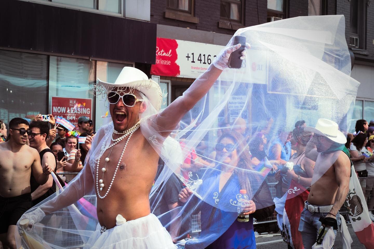 Pride Parade 2023 - Toronto, Canada

#pride #pride🌈 #pridemonth #gaypride #pride2023 #freedom #lgbt #lgbtq #lgbtq🌈 #streetphotography #shotonfujifilm #fujifilm #fujifilm_xseries #picsoftheday #toronto #canada #torontolife #torontophotography #equal