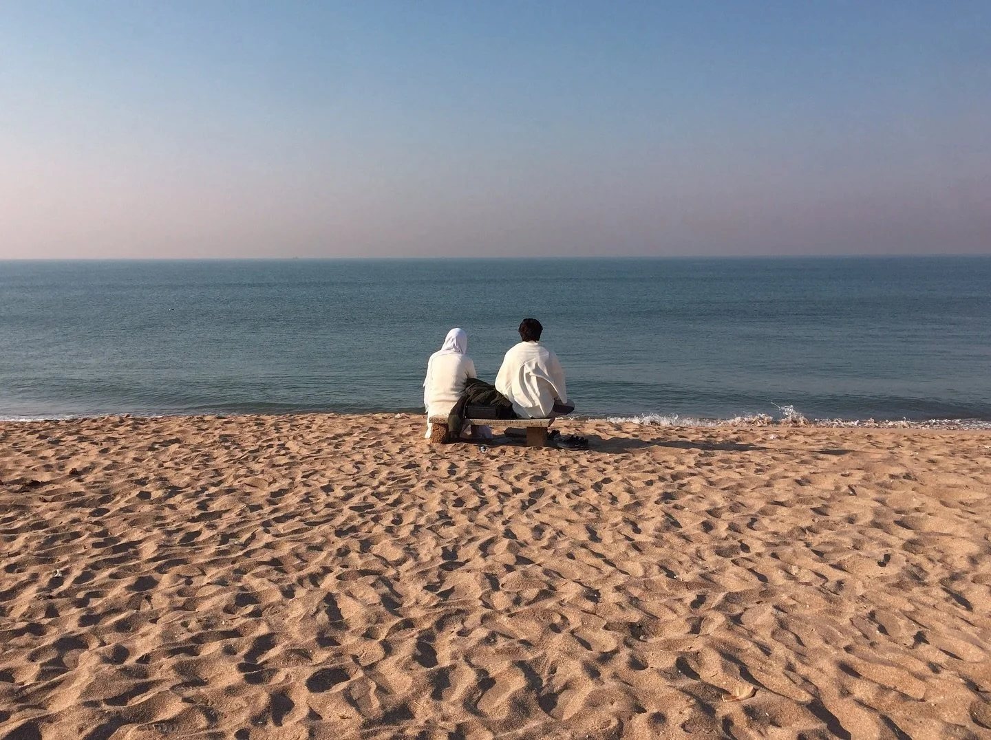 Enroute Jaisalmer to Bhuj (Gujarat)

#archives #shotoniphone #gujarat #sea