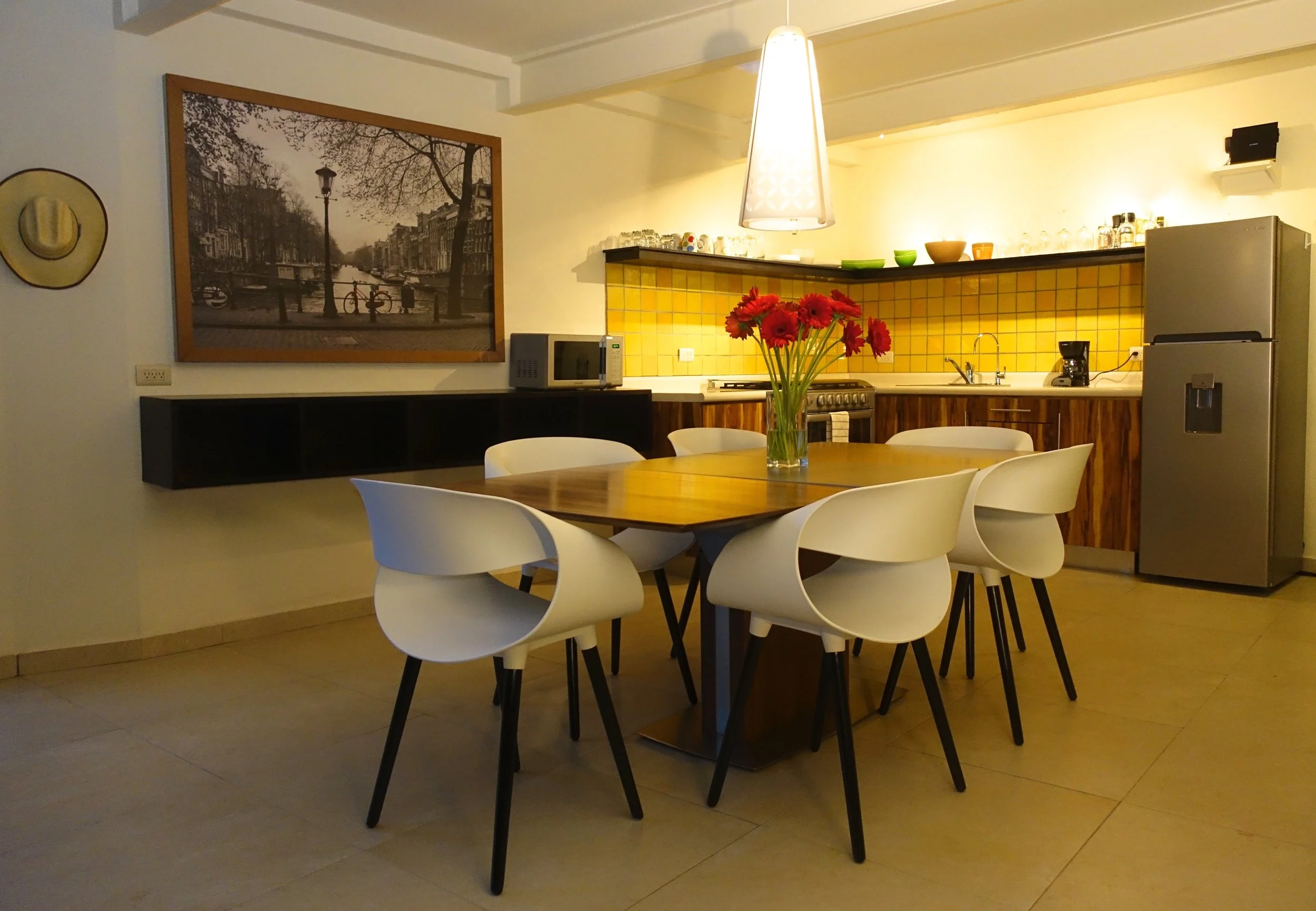 Picasso kitchen.jpg