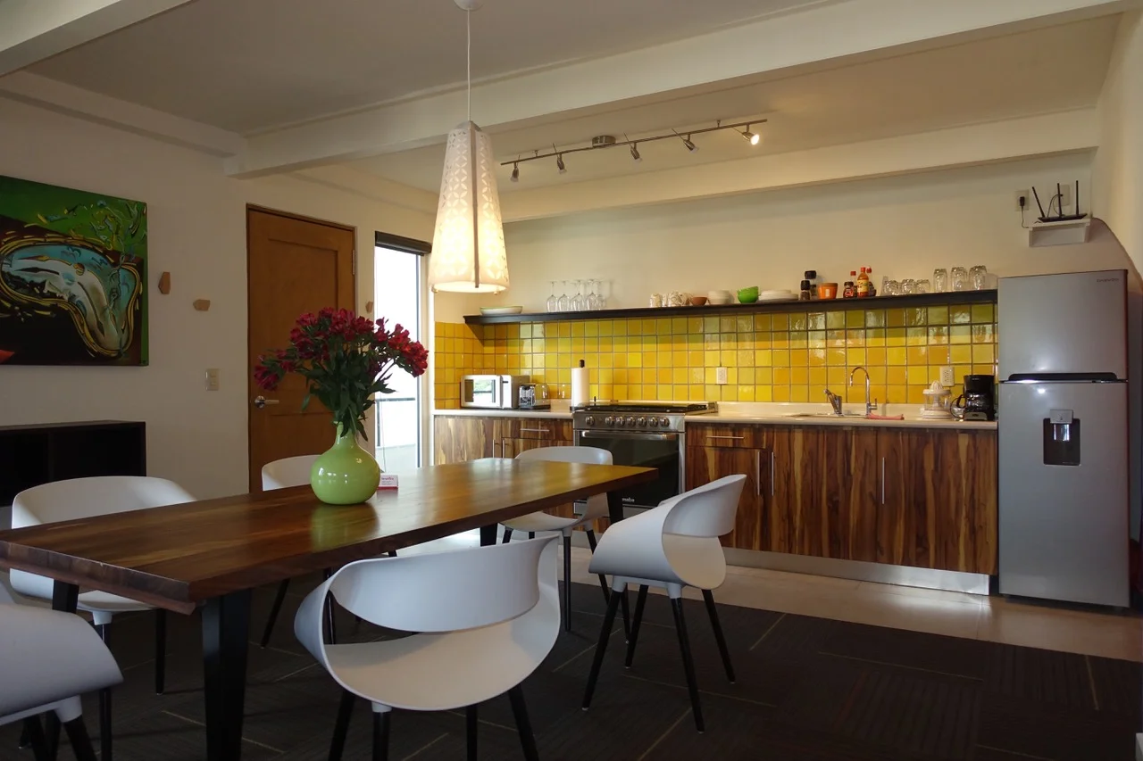 Dali kitchen.jpeg