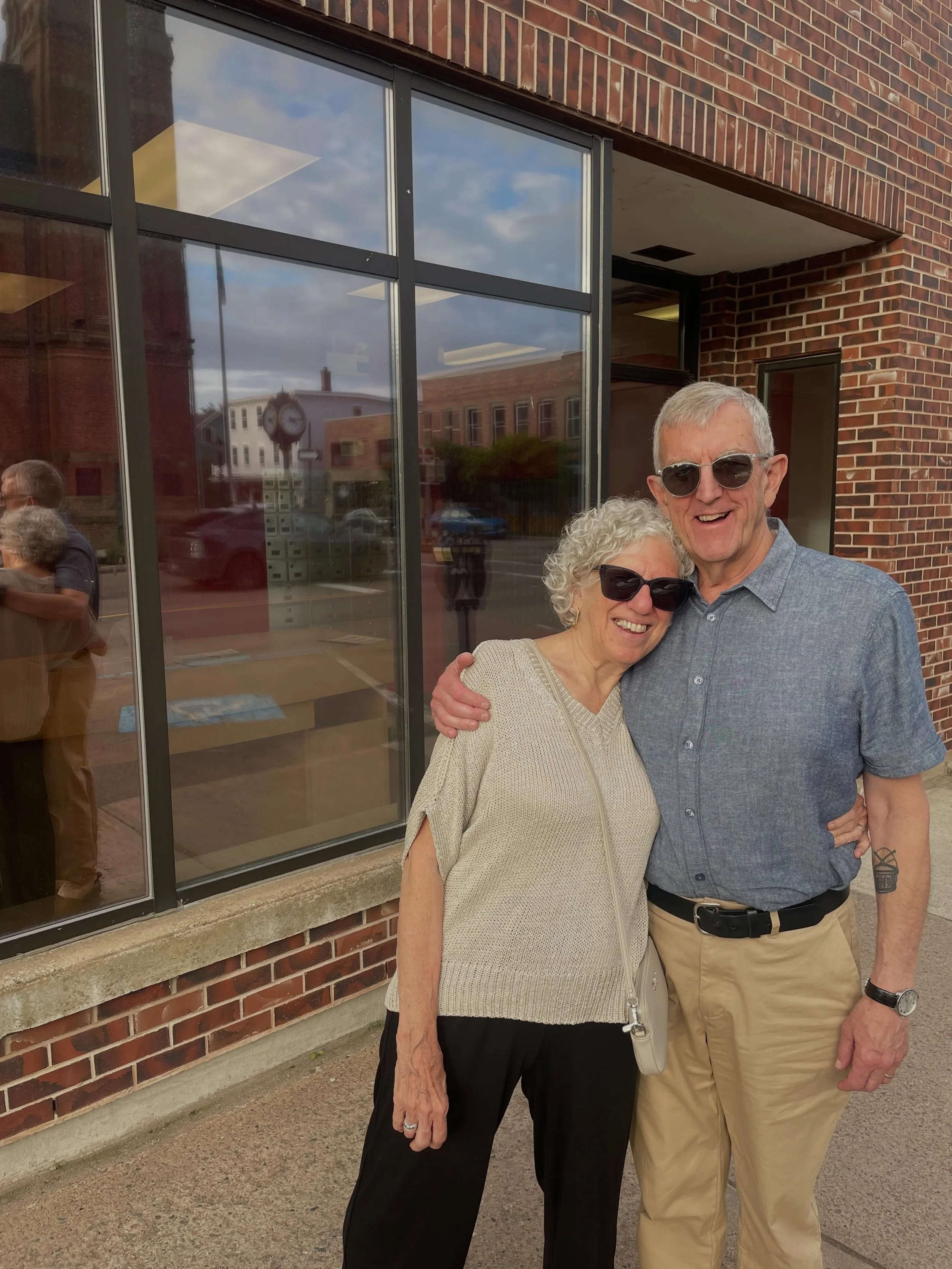 Happy 46th anniversary to these love birds!! ❤️❤️
Thanks for letting me crash your dinner xo 😘 
@drummerdowling @estelle_dowling314  #respect #love