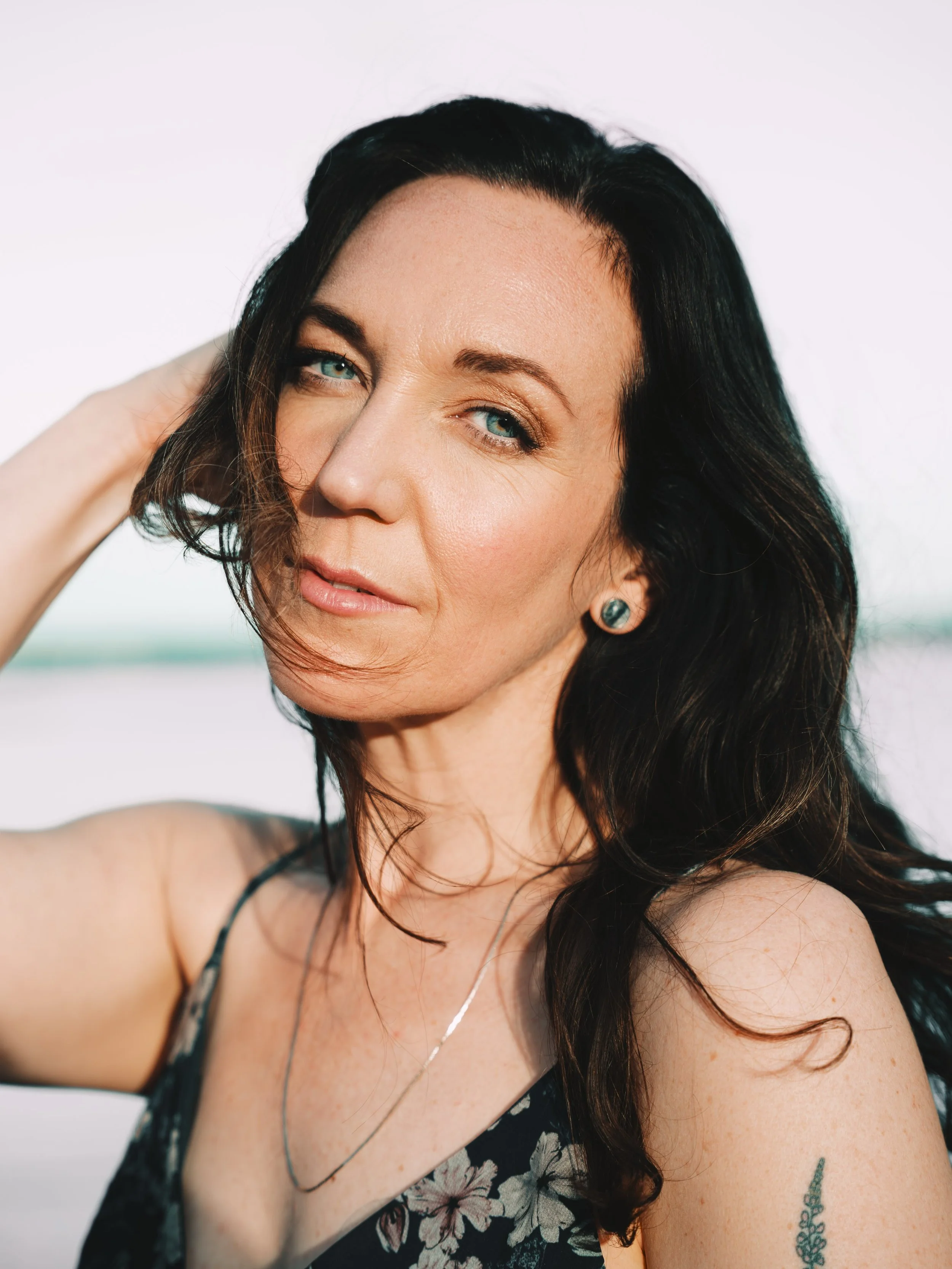 My single &lsquo;The Director&rsquo; comes out in 2 weeks from today 🎬 🎶 💃🏽 and the rest of the EP, &lsquo;Reflecting Light&rsquo; 🌅 🪞 is out 2 weeks after that! 
I can&rsquo;t wait to put this out into the world. I think you might like it 😉 ?