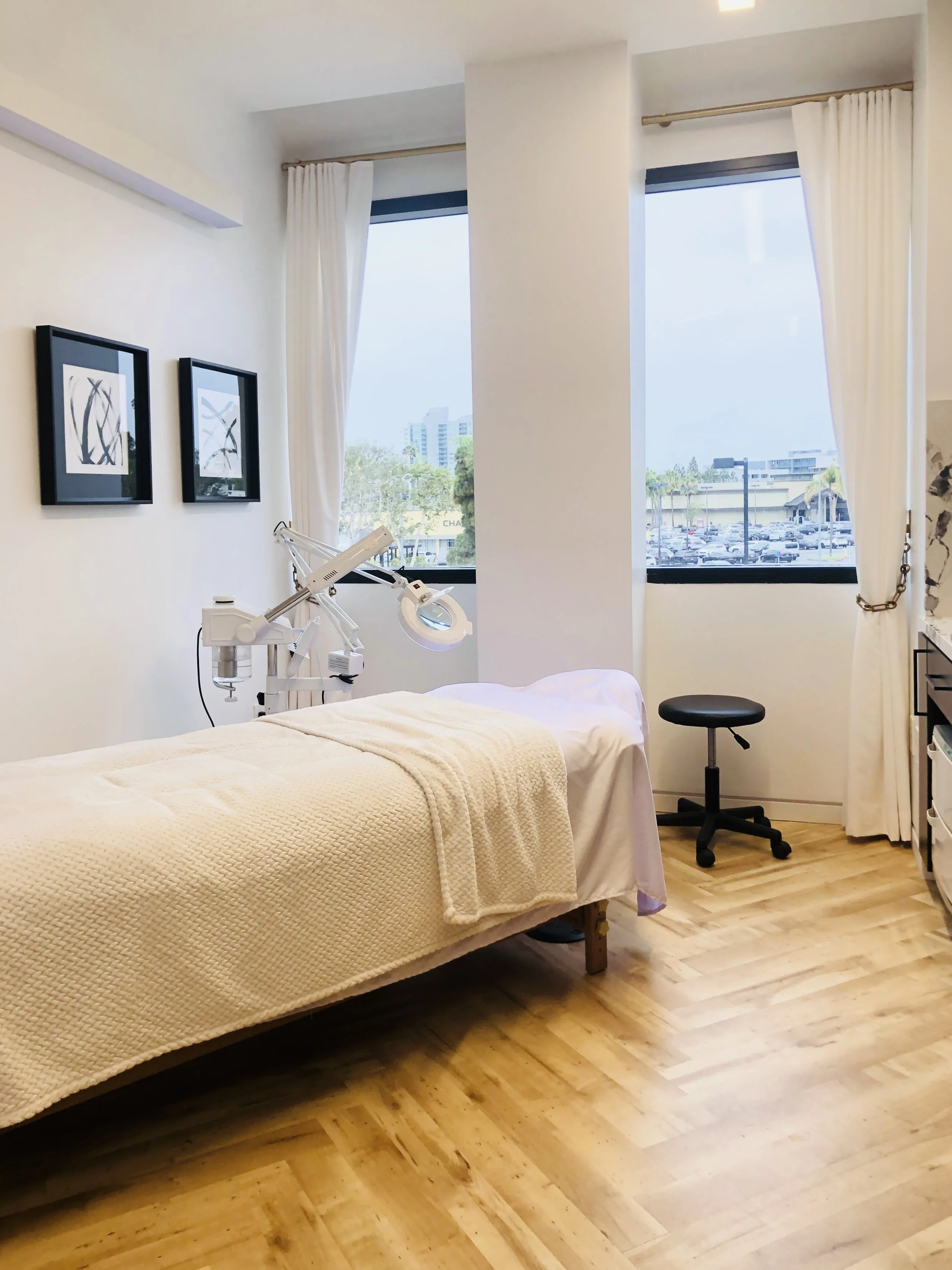 Esthetician Facials Massage .jpg