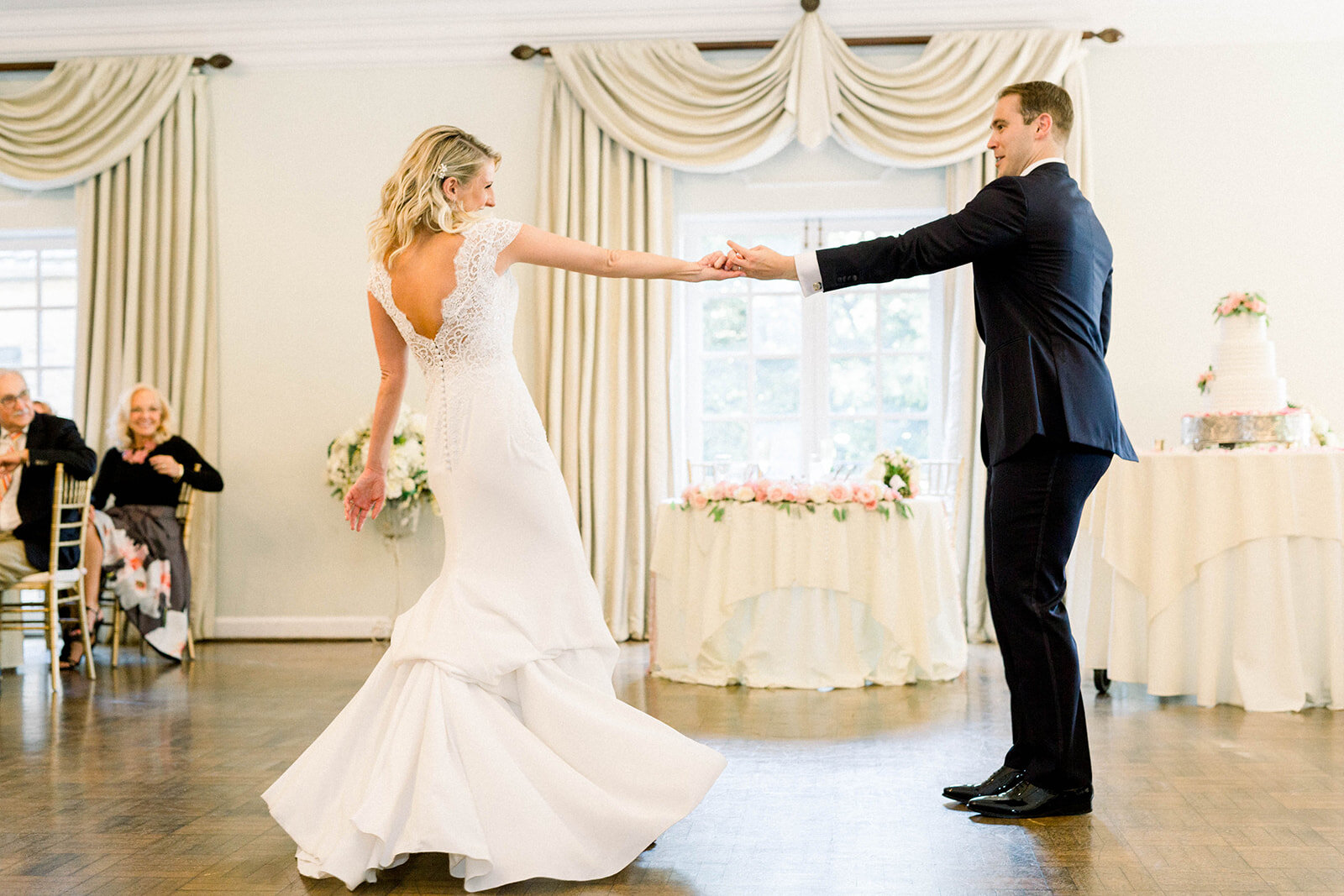 Bride and groom's first dance: Longue Vue Club Wedding captured by Abbie Tyler Photography