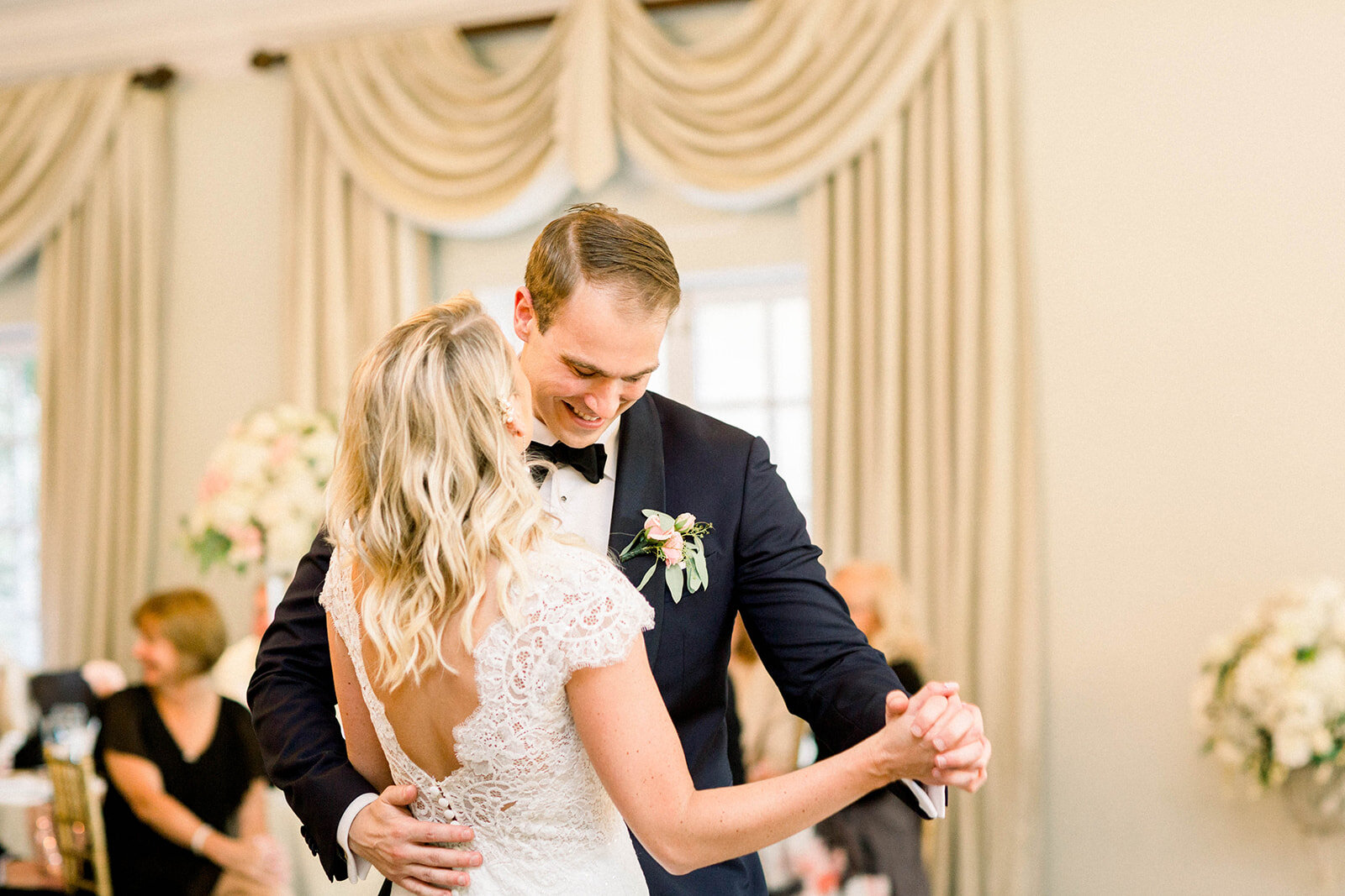 Bride and groom dancing: Longue Vue Club Wedding captured by Abbie Tyler Photography