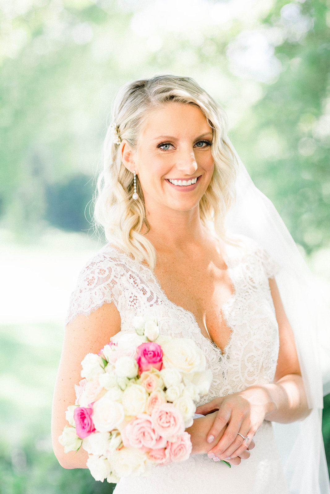 Bride with pink and white wedding bouquet: Longue Vue Club Wedding captured by Abbie Tyler Photography