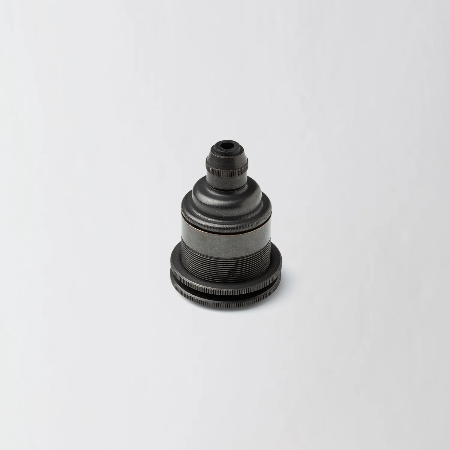 Michael-Ruh,dark_bronze_lamp_holder-MASTER-1500pix-webready2.jpg