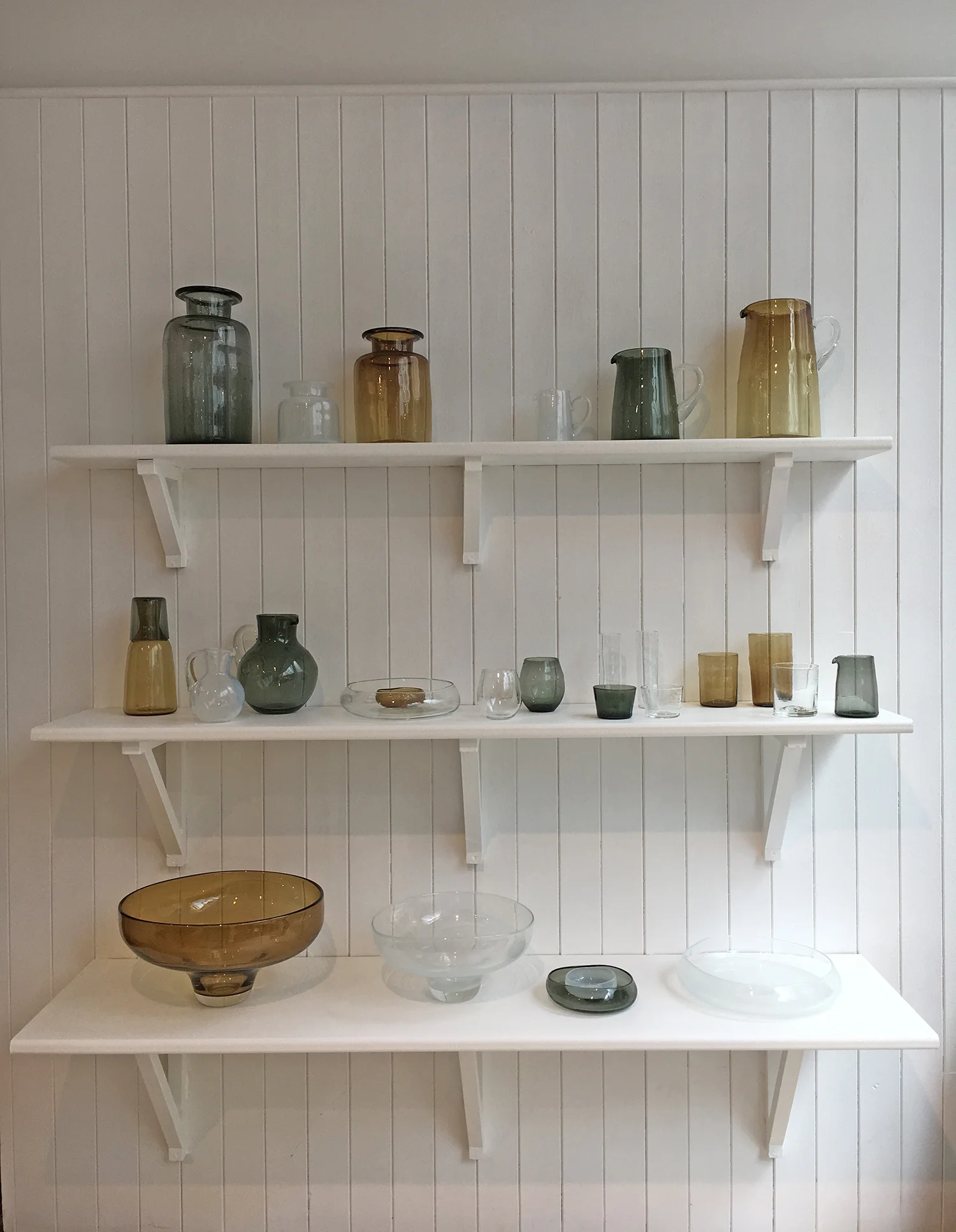 MICHAEL RUH EXCLUSIVE GLASSWARE AT THE NEW CRAFTSMEN SHOWROOM 34 NORTH ROW, LONDON WIK 6DG SEPTEMBER 2017