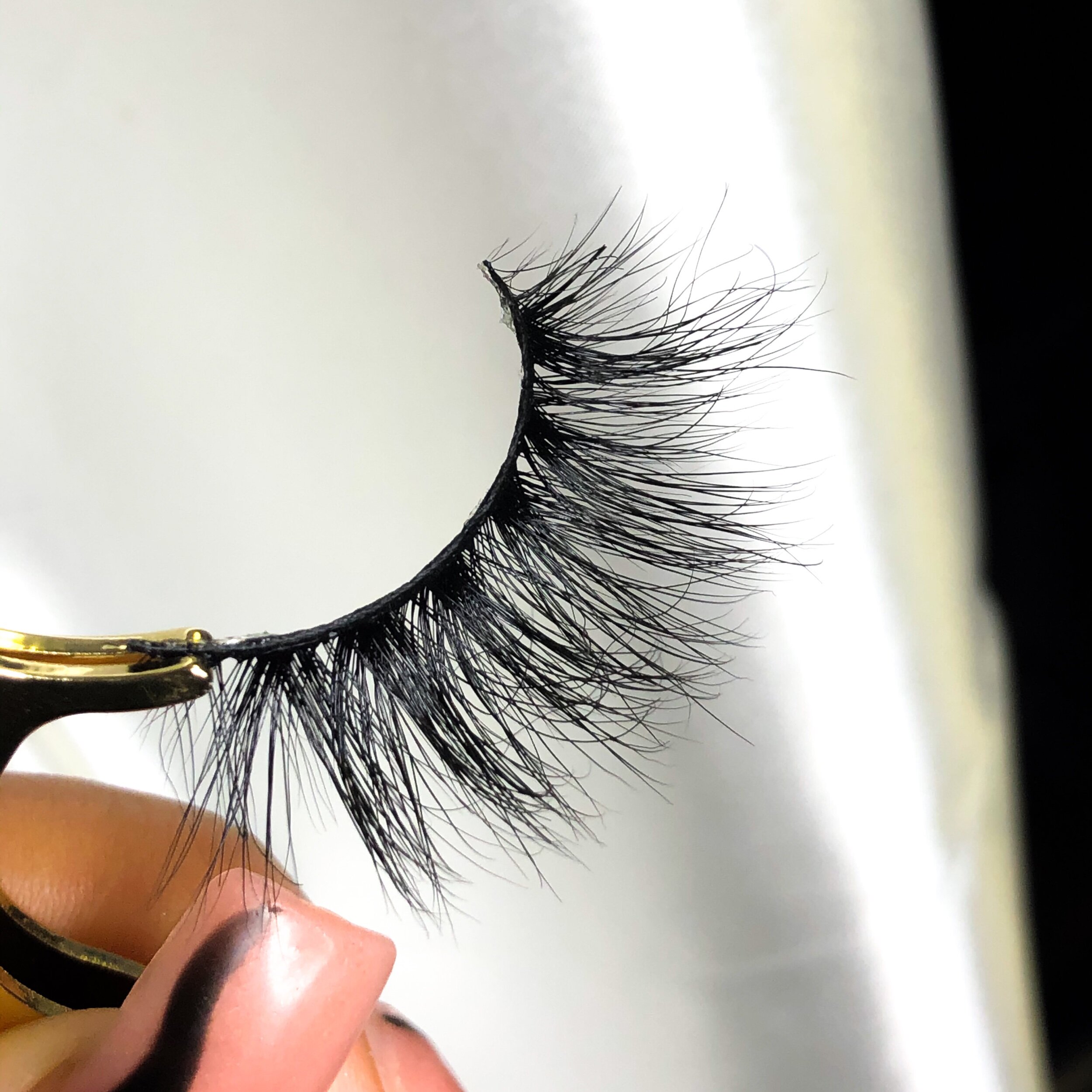 F4001060-2926-4DFF-AE72-8DAE29DFDFEA