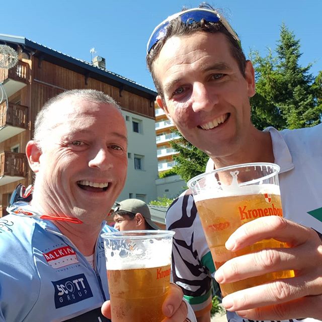 Alpe d'huez ..not sure what all the fuss is about 🤣🤣🤣🤣🤣