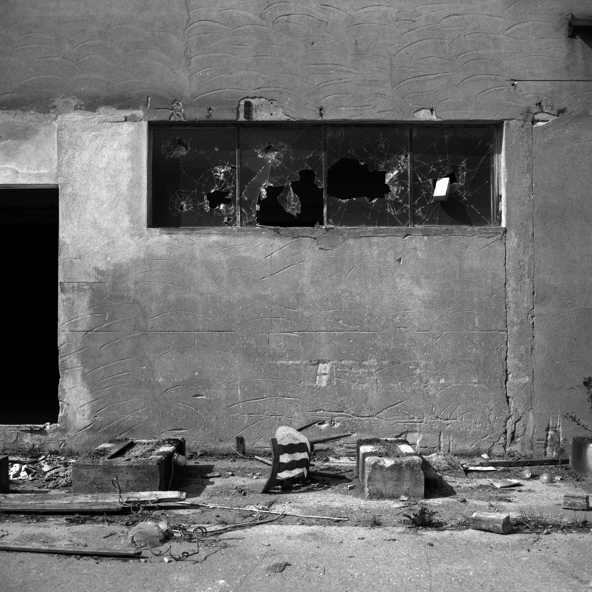 four-broken-windows_3662604996_o.jpg