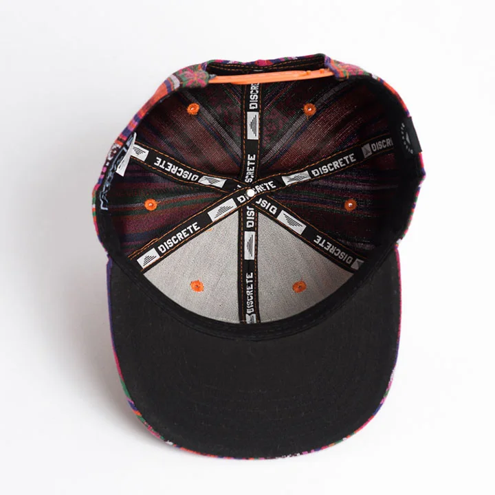discrete_hats_16-17_PCS_3909.jpg