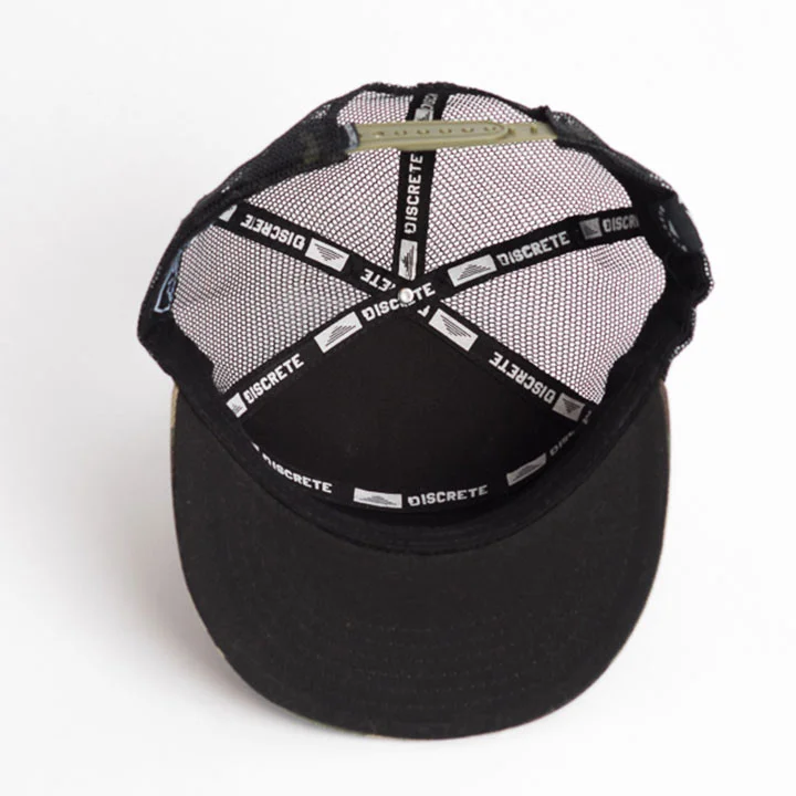 discrete_hats_16-17_PCS_3928.jpg