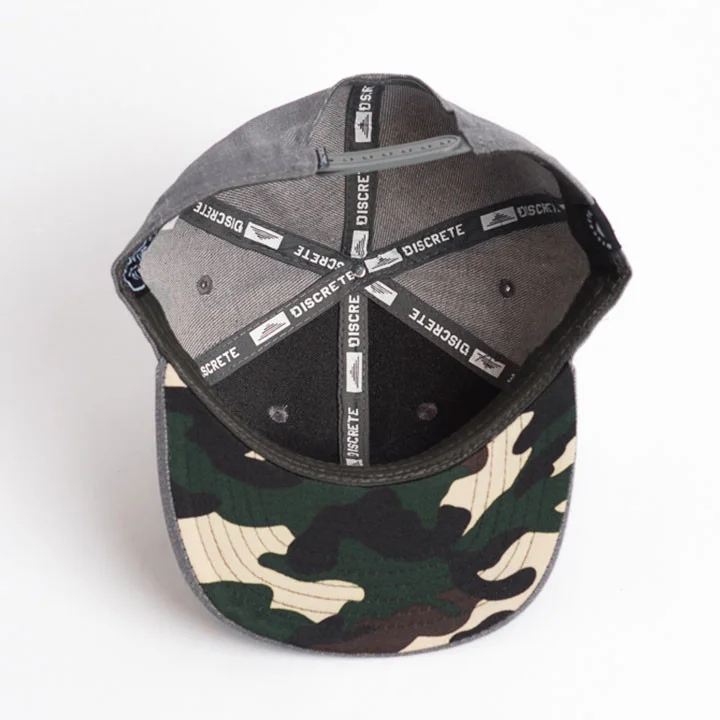 discrete_hats_16-17_PCS_3974.jpg