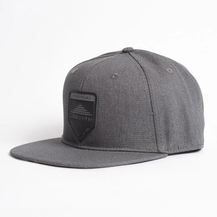discrete_hats_16-17_PCS_3973.jpg