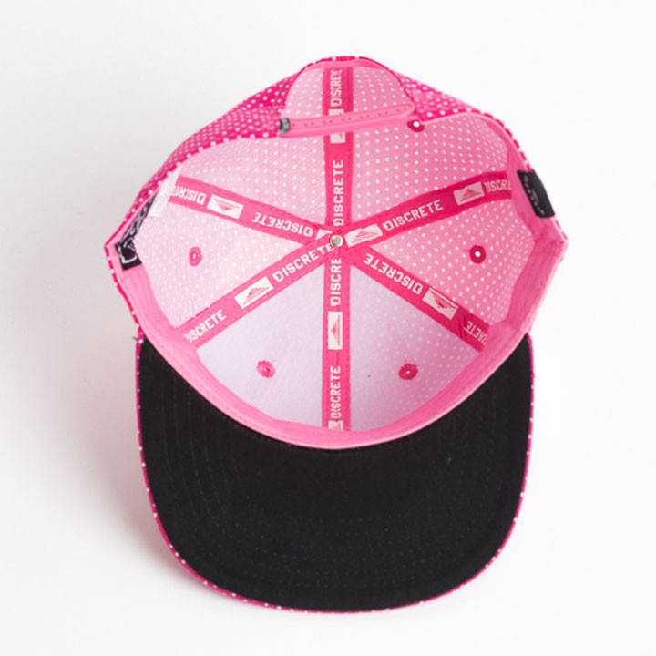 discrete_hats_16-17_PCS_3971.jpg