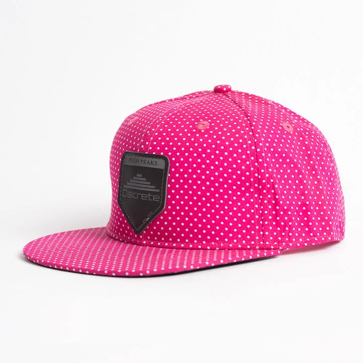 discrete_hats_16-17_PCS_3970.jpg