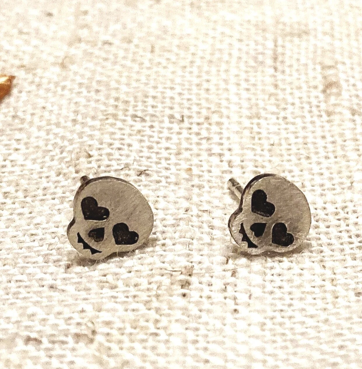 C2AF5687-7618-4A0D-86D0-904AC2D49855