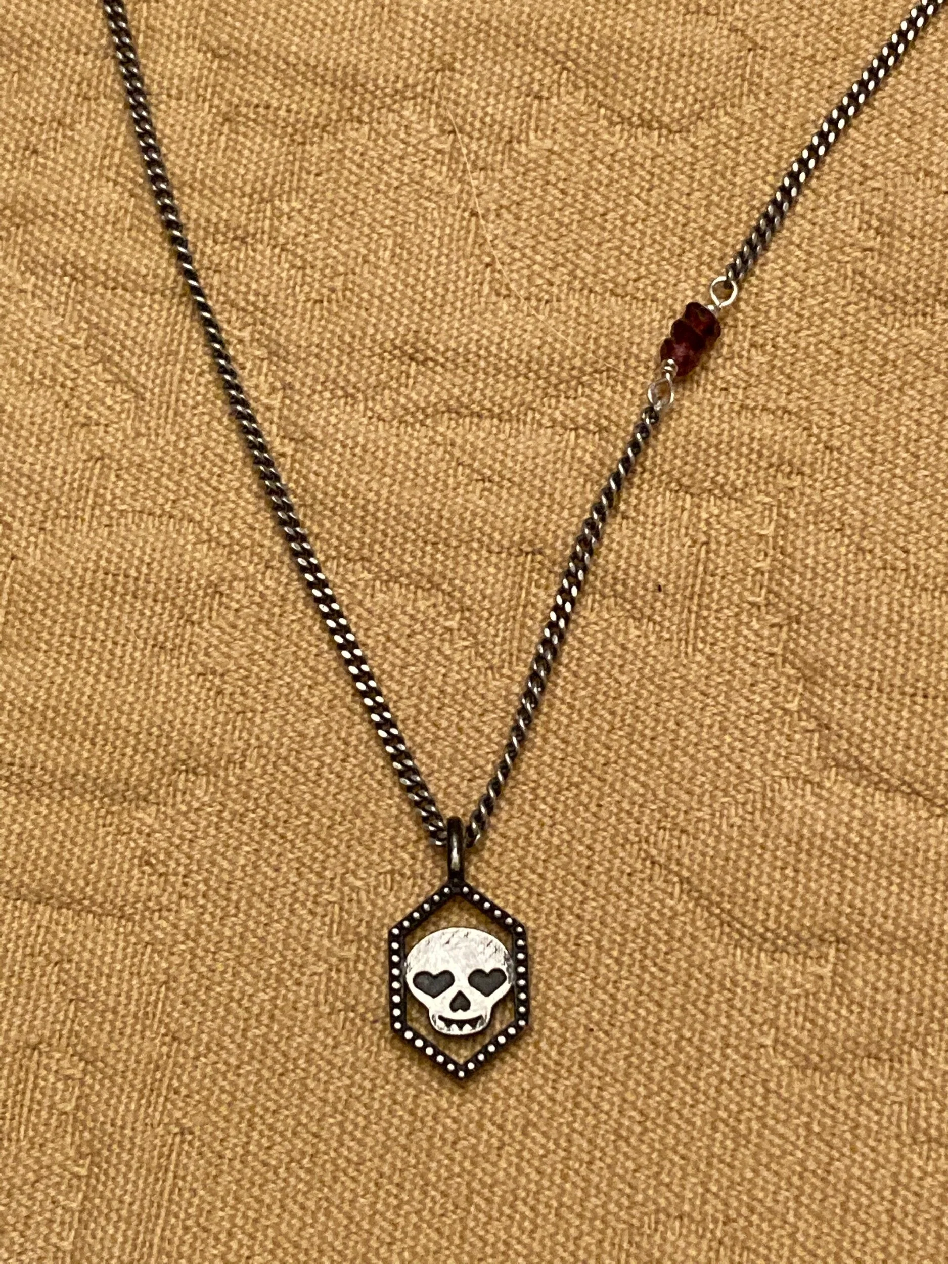 1F616D19-666F-49BE-8A5C-7BC98E7A6486