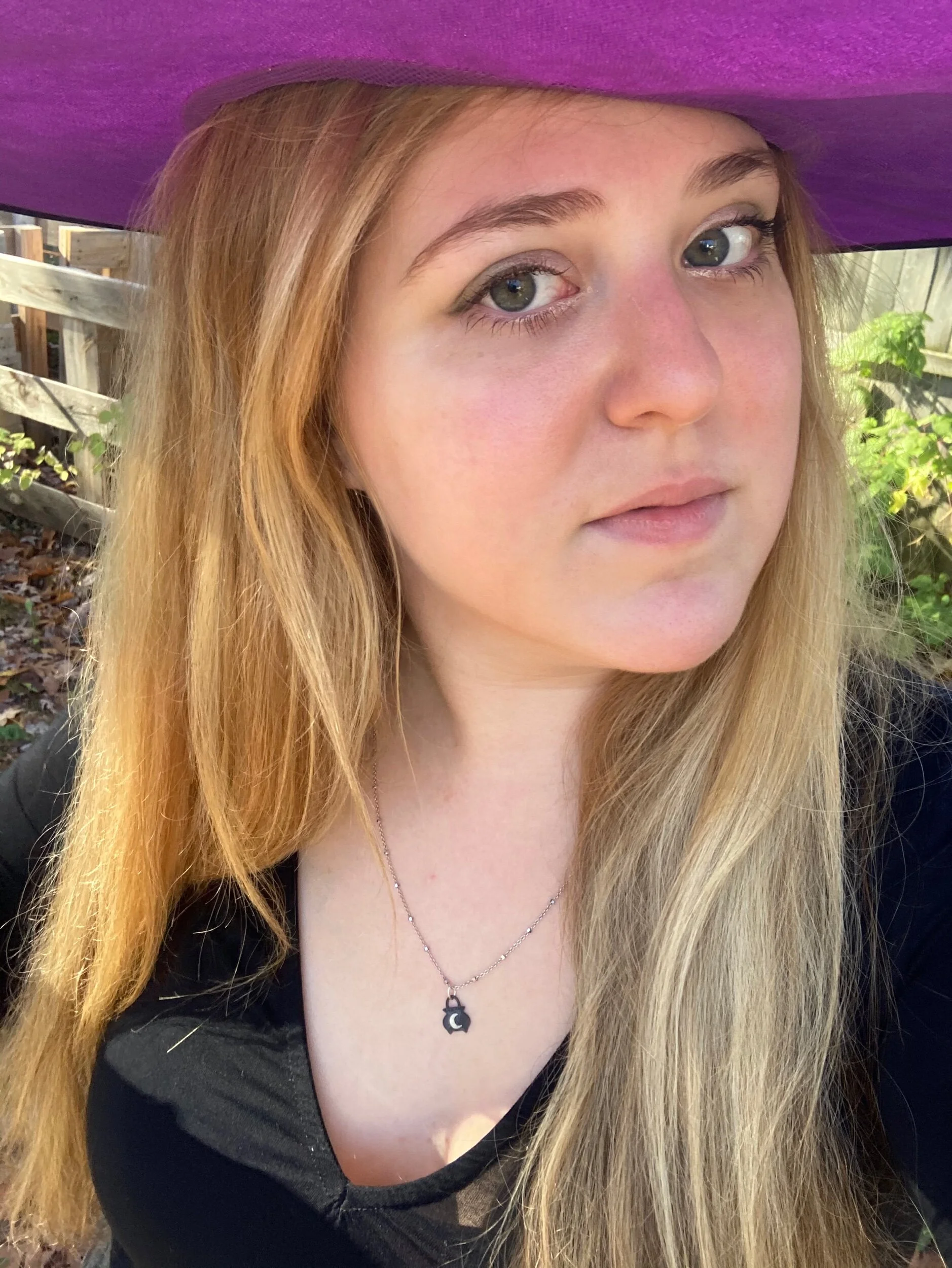 DCFC51BB-6B8C-4944-A5B4-BAE9CE8D280E