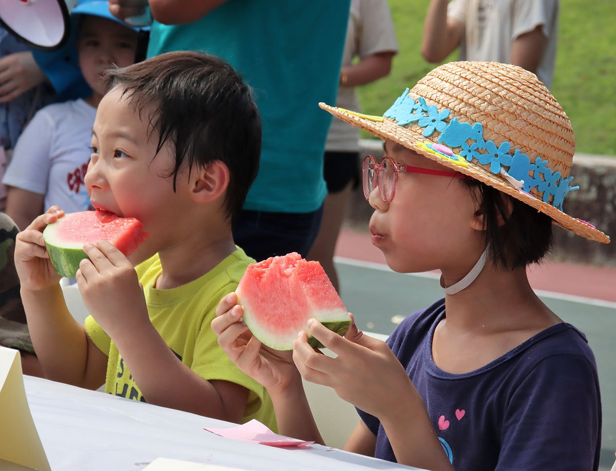 2 kids watermelon.jpg